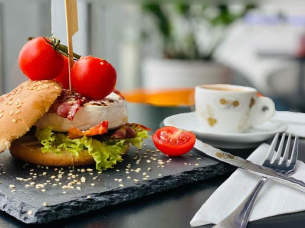 מלון פרטיזנסקה Aerocafe מראה חיצוני תמונה