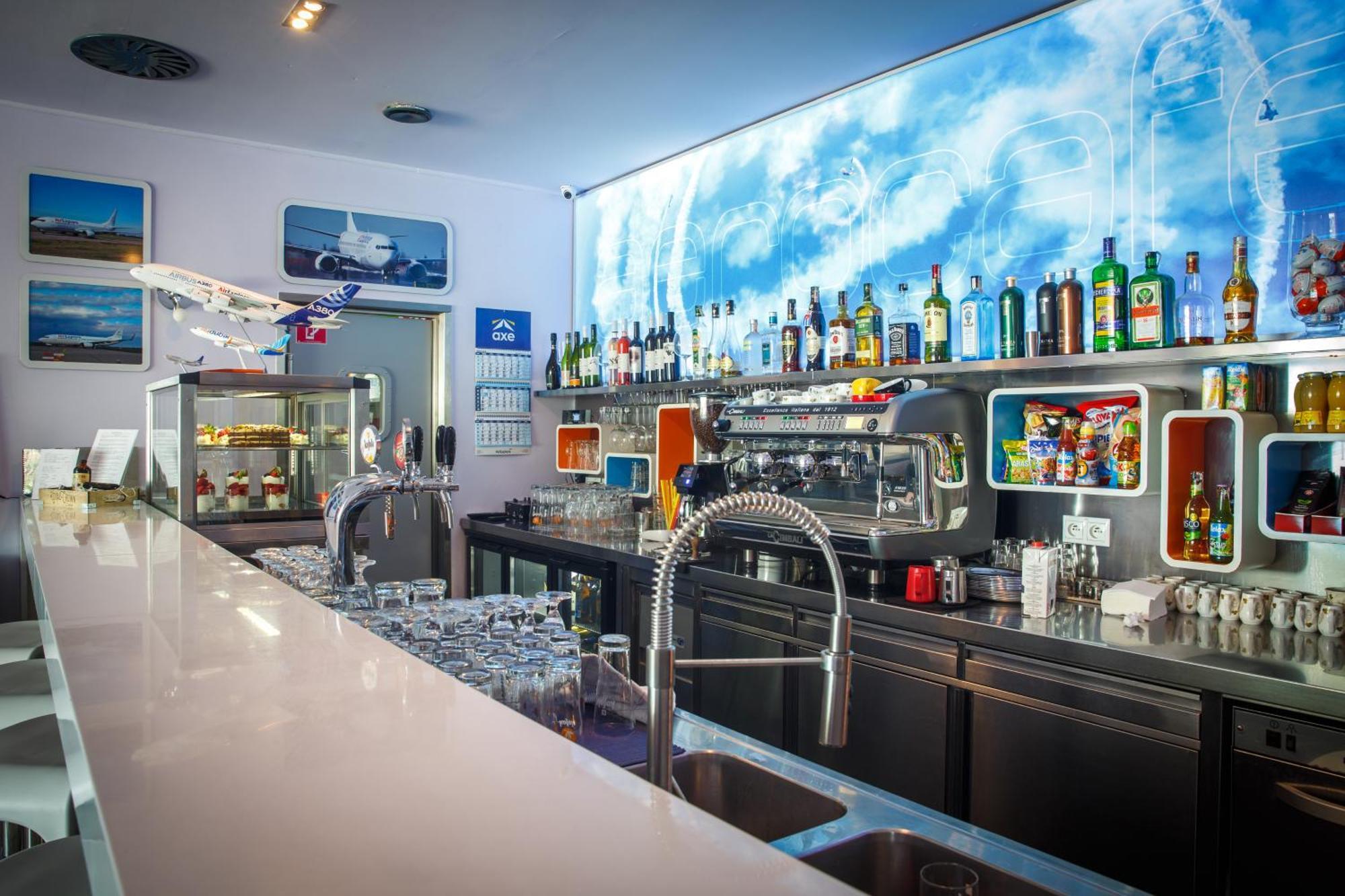 מלון פרטיזנסקה Aerocafe מראה חיצוני תמונה