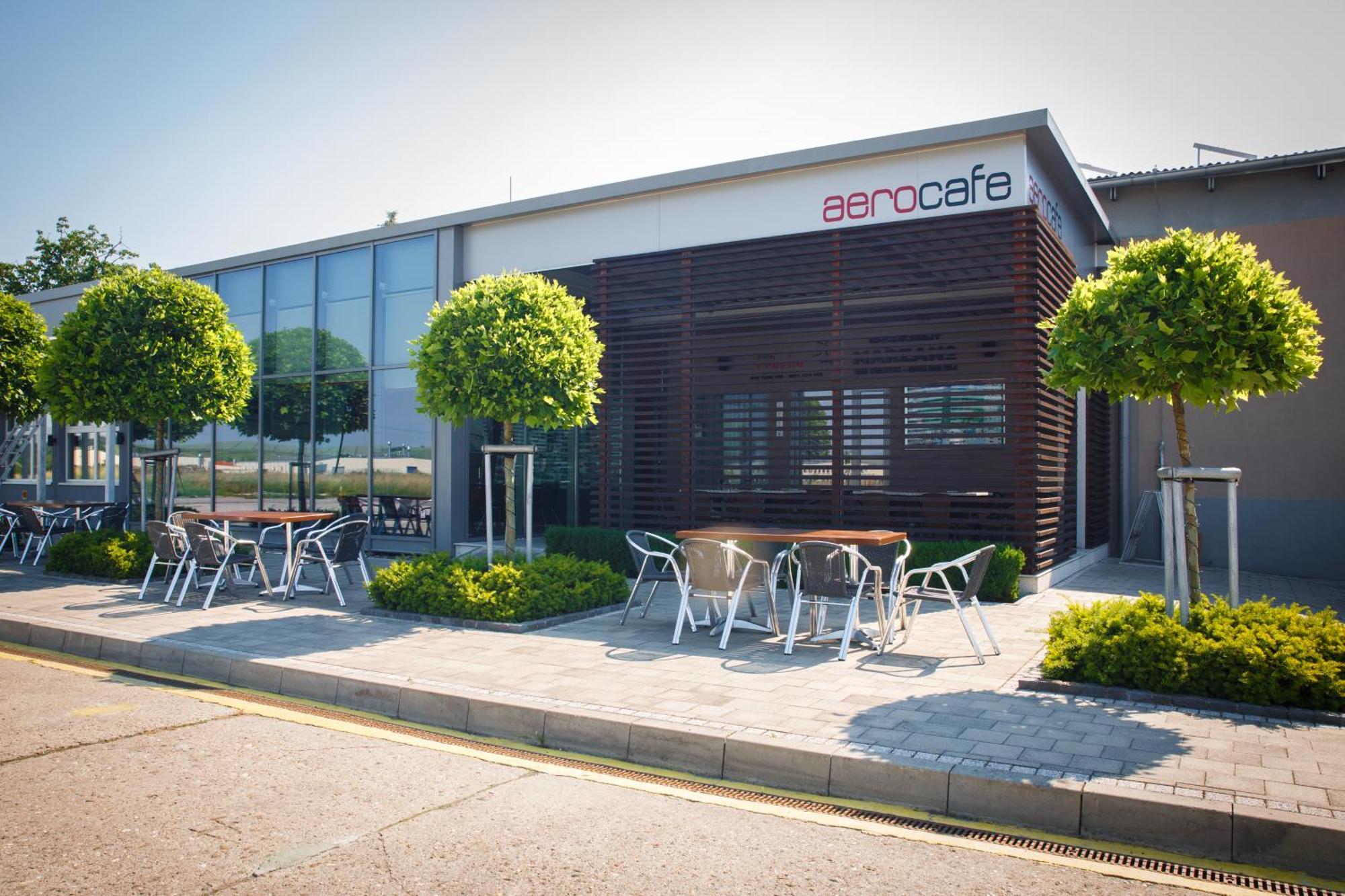 מלון פרטיזנסקה Aerocafe מראה חיצוני תמונה
